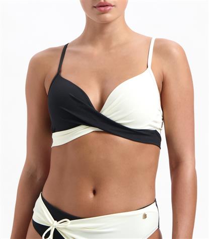 vanilla-en-black-twist-bikinitop