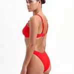 beachlife-fiery-red-bikinitop-108b-bikinibroekje-207a-top-jpg-5.webp